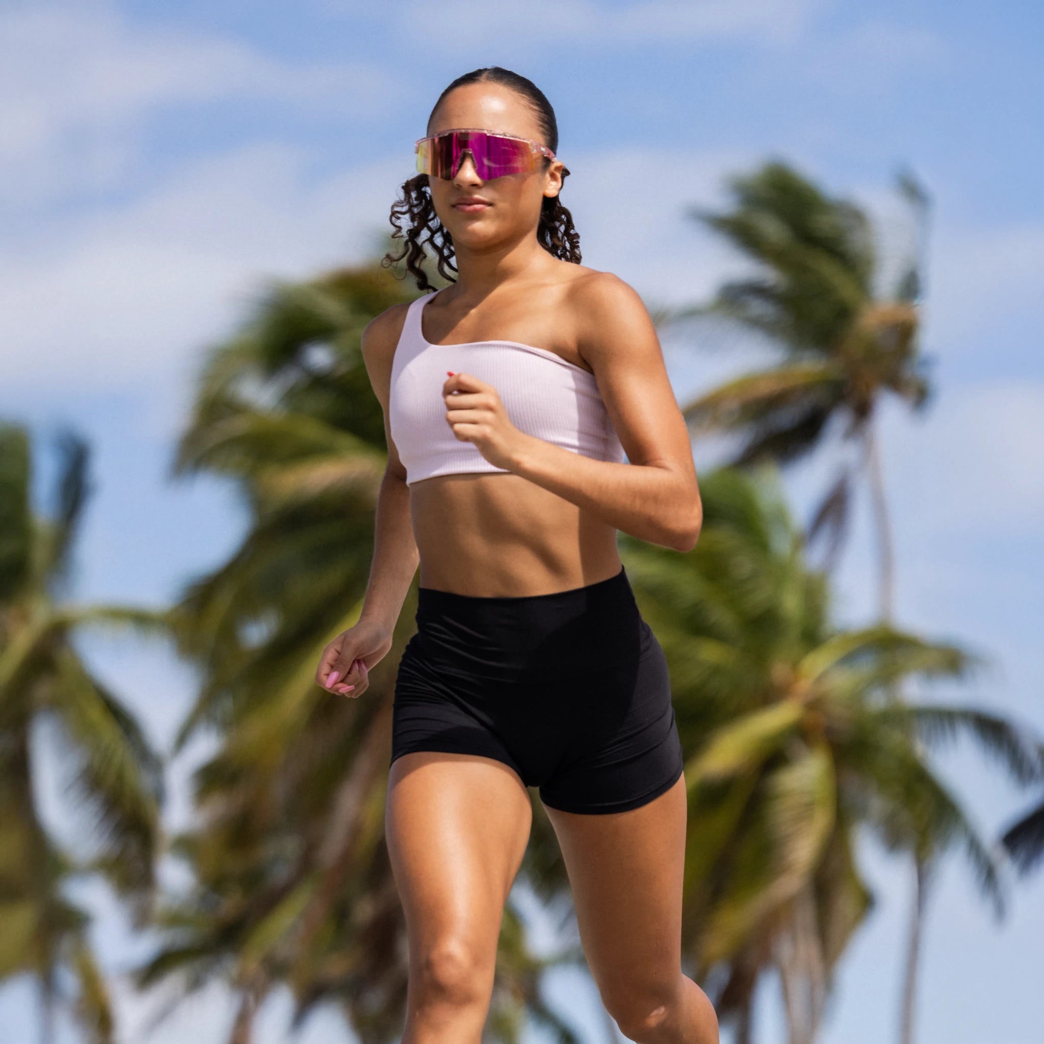 LosReyes Venus sport sunglasses with pink mirrored performance lens ideal for running and outdoor fitness.